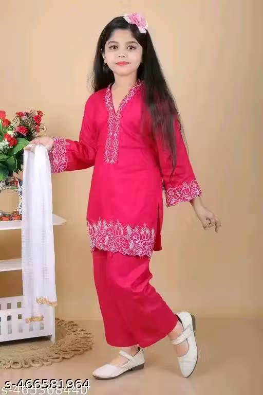 Traditional New Trending Kids Girls Kurta Pyjama And Dupatta Set for Diwali