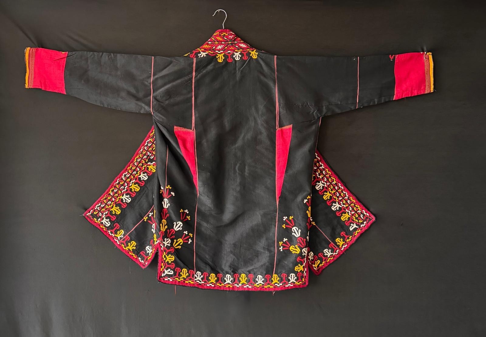 Turkmen Silk Embroidered Coat and Chapan, Antique Kaftan, Kimono, Kaftan Dress