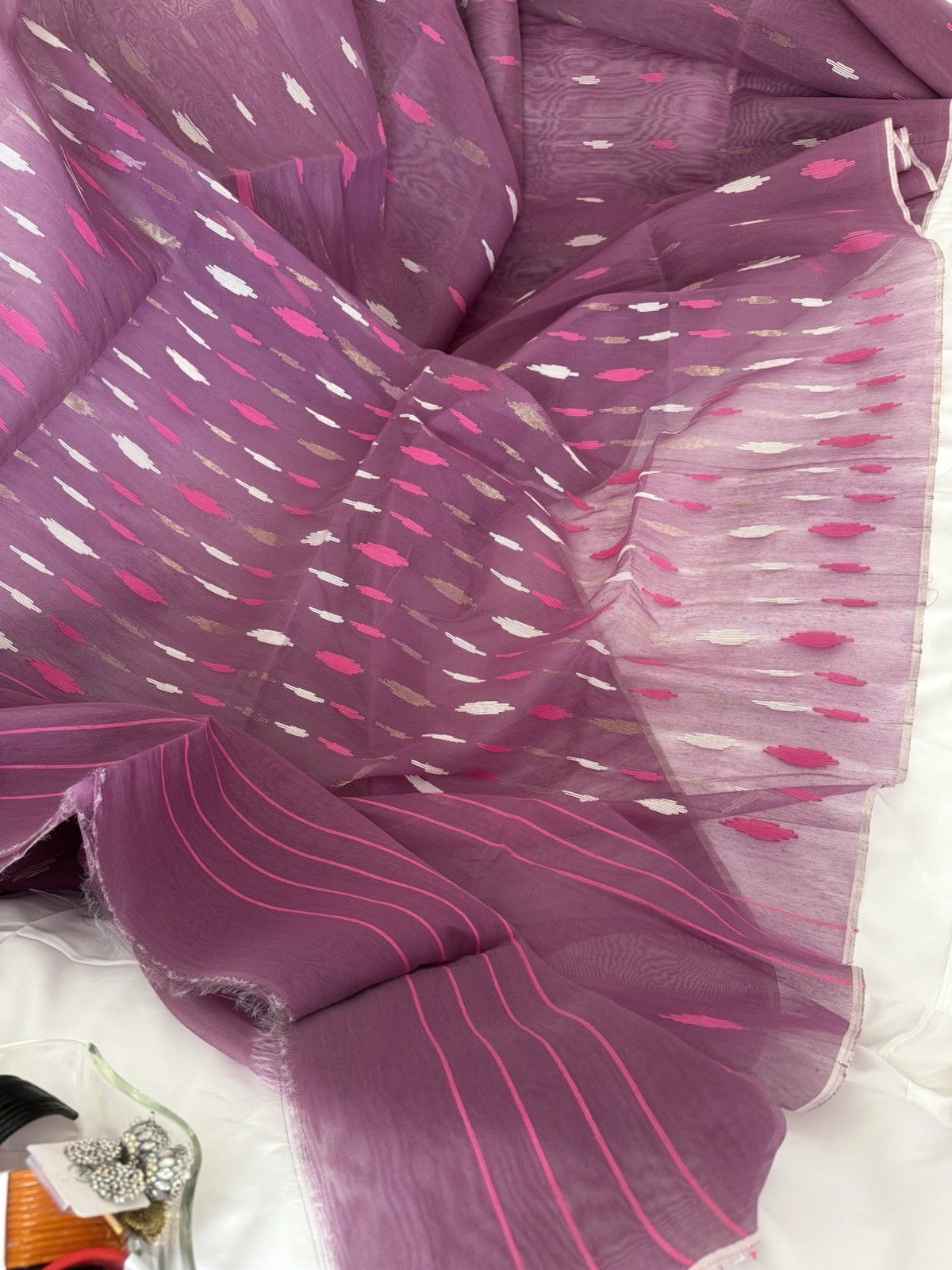 NEW, Handmade, Original Dhakai Jamdani Saree ( item#L2136 ) Only $29