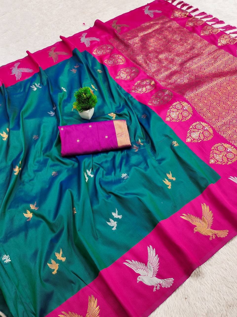 Sari Designer Indian Saree Wedding Festival Bollywood Party Wear Contemporary