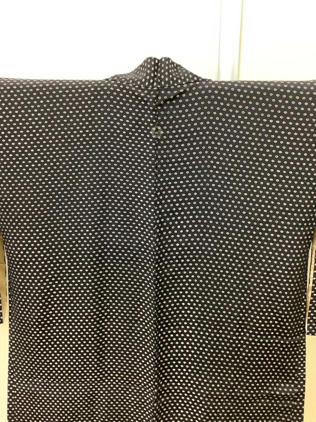 Japanese Vintage Kimono Haori Jacket pure silk black family crest Height 33inch