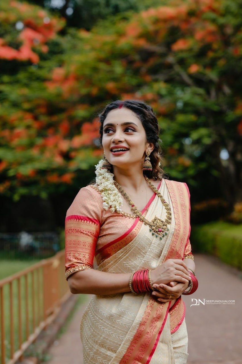 New Banarasi Soft Silk Saree for Women – Traditional Indian Ethnic Wear