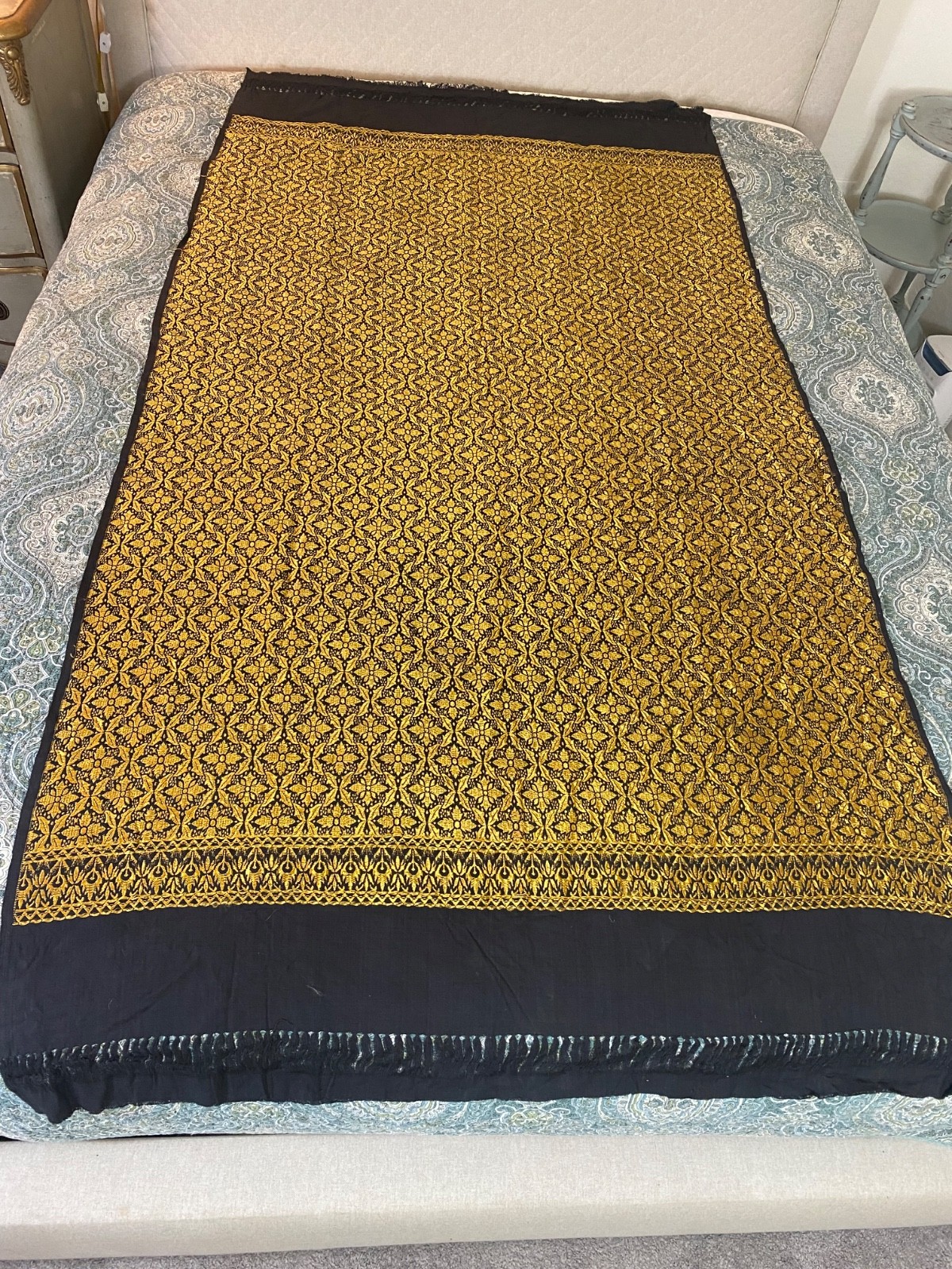 Pashima-style Shawl / Banorasi Brocade saree Gold Black 40 x 78