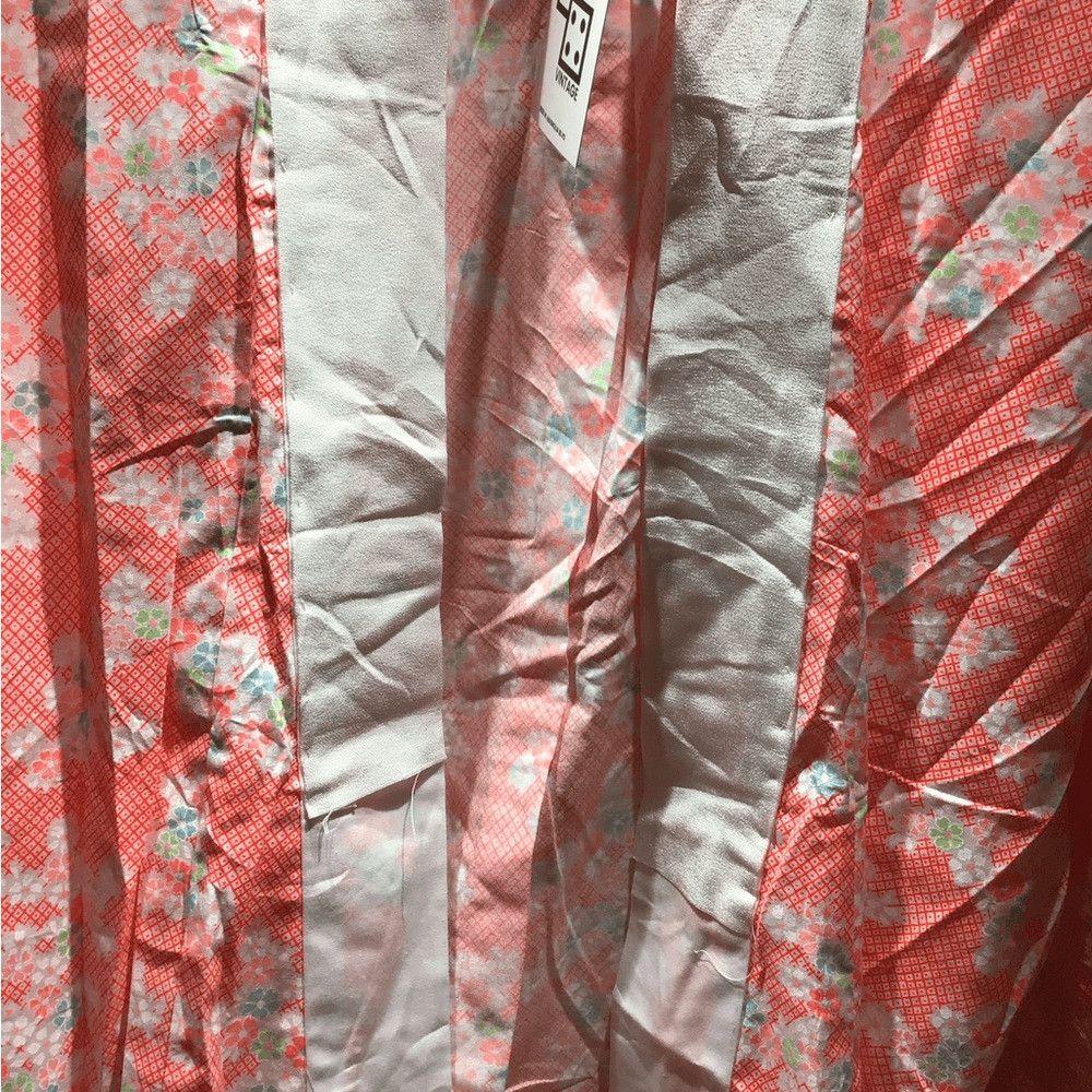 NEW! Authentic Japanese Coral Floral Kimono Robe with White Trim