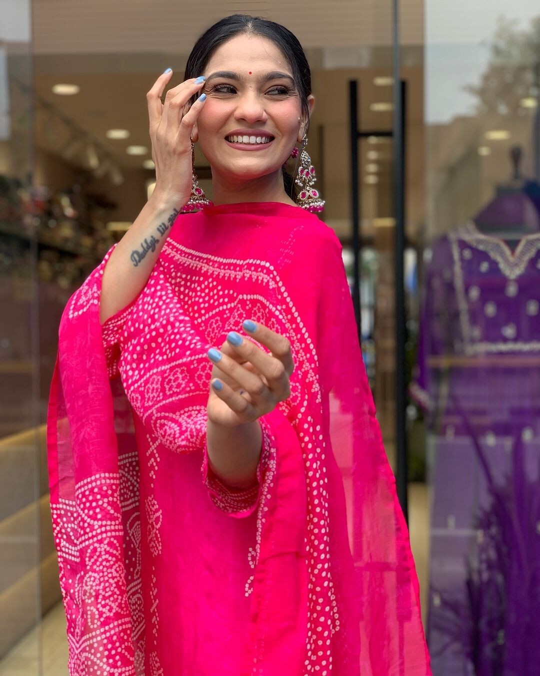 Women’ s French Crepe Embroidery Kurta with Pant & Dupatta