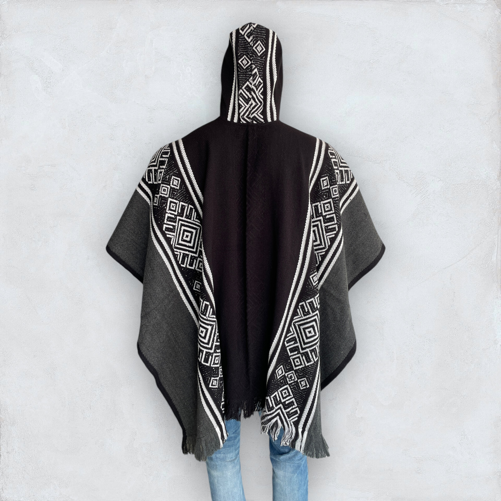 Handmade Sheep Wool Poncho Soft black/gray Handcrafted Navajo Design Geometric