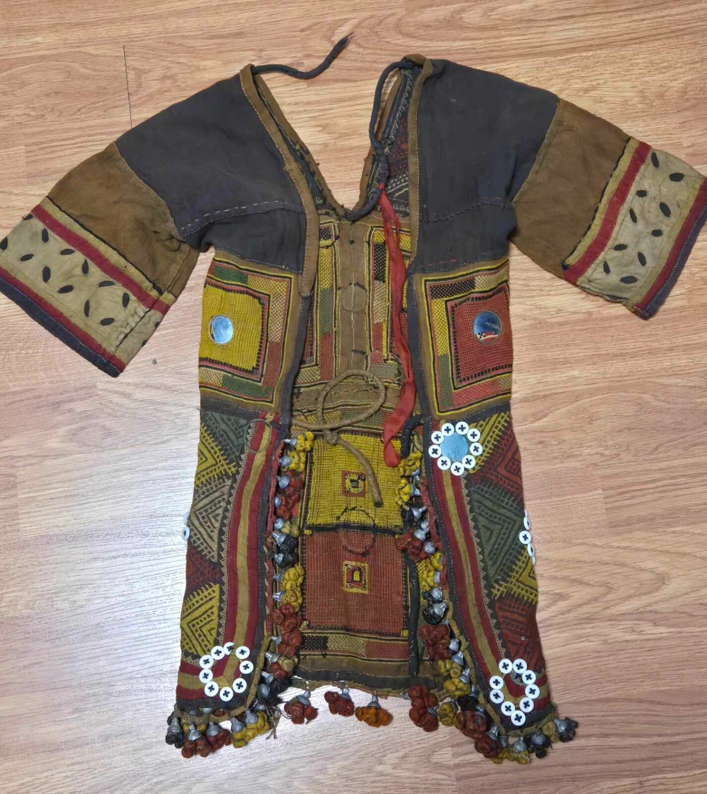 Vintage very fine Embroidered Choli or Kachali (a backless blouse)
