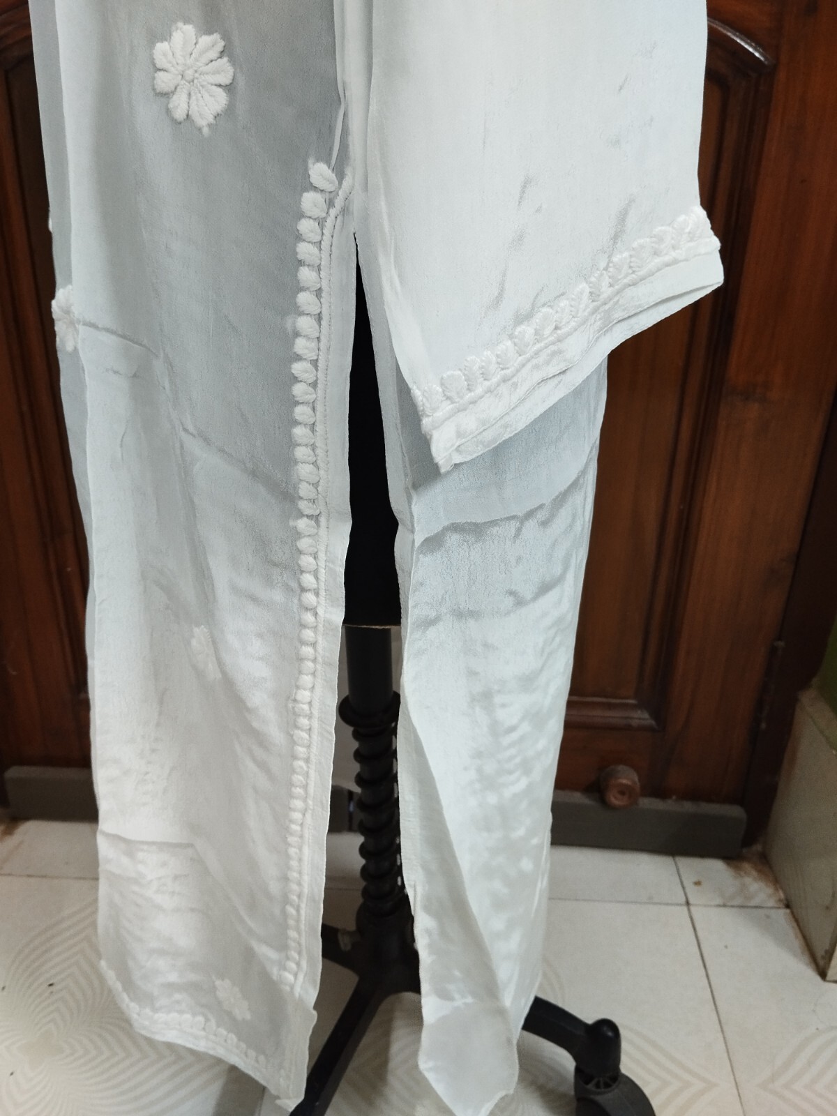 LONG PURE CREPE 3D CHIKAN EMBROIDERY S M L XL 2XL HANDMADE ETHNIC KURTA KURTI