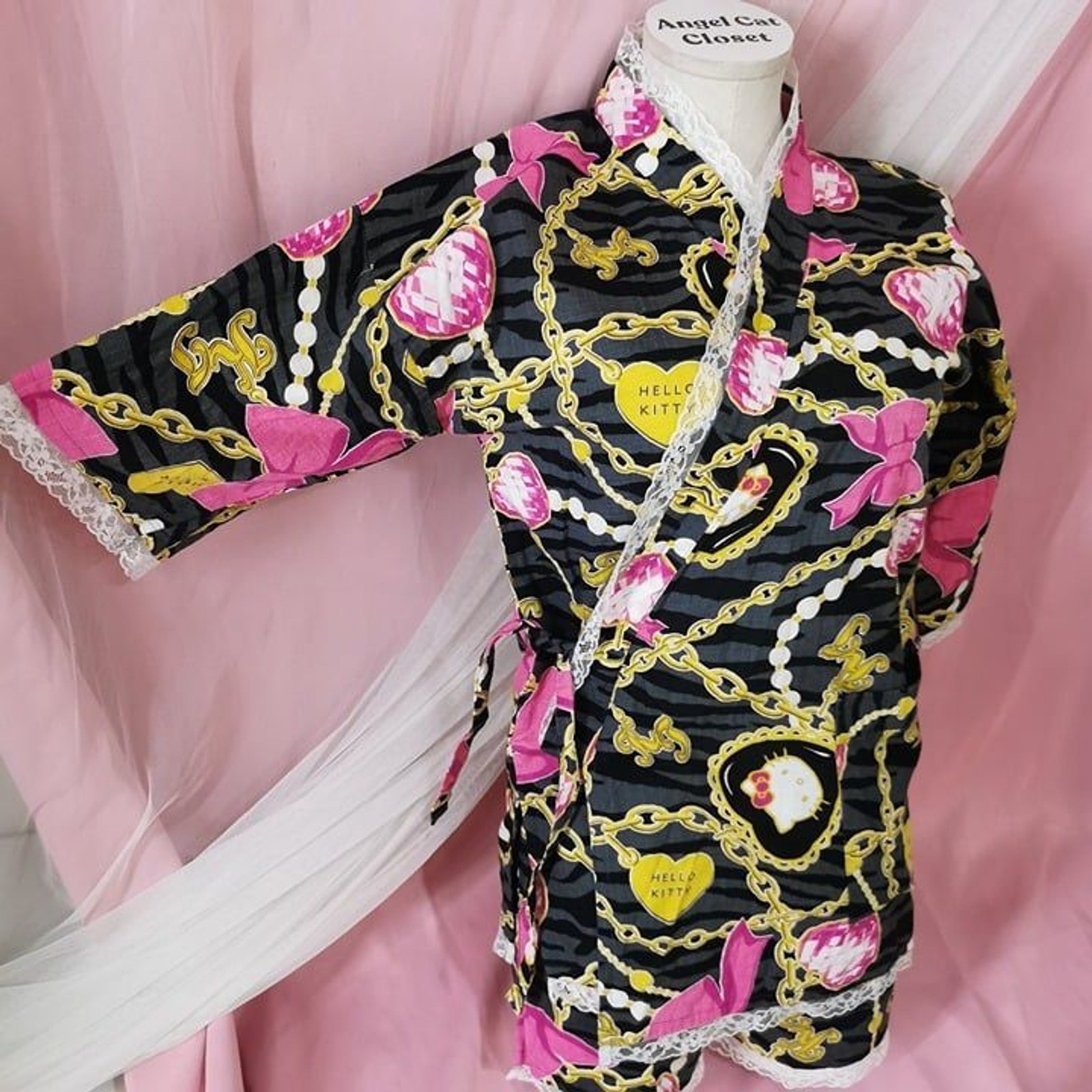 Hello Kitty Outfit Size Small Rare Black/Pink Lace Chains Ribbon Top Shorts Set