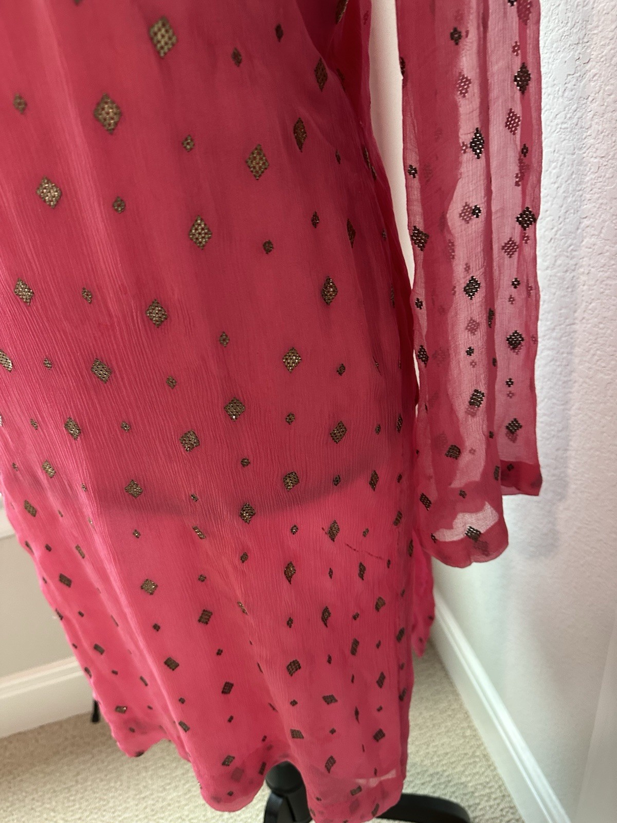 Designer Pakistani luxury collection. Size medium to large Worn Just Ones