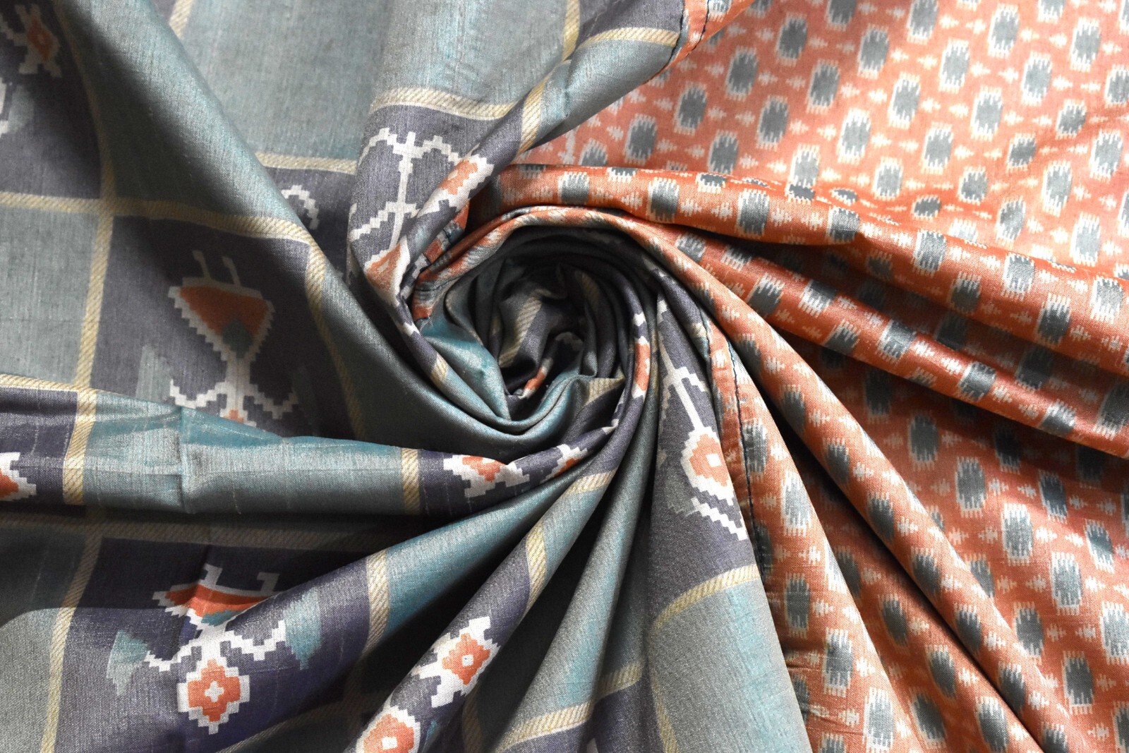 FNC Vintage Pochampally Hand Woven Green/Gray Ikat Sarees Art Silk Sari Fabric