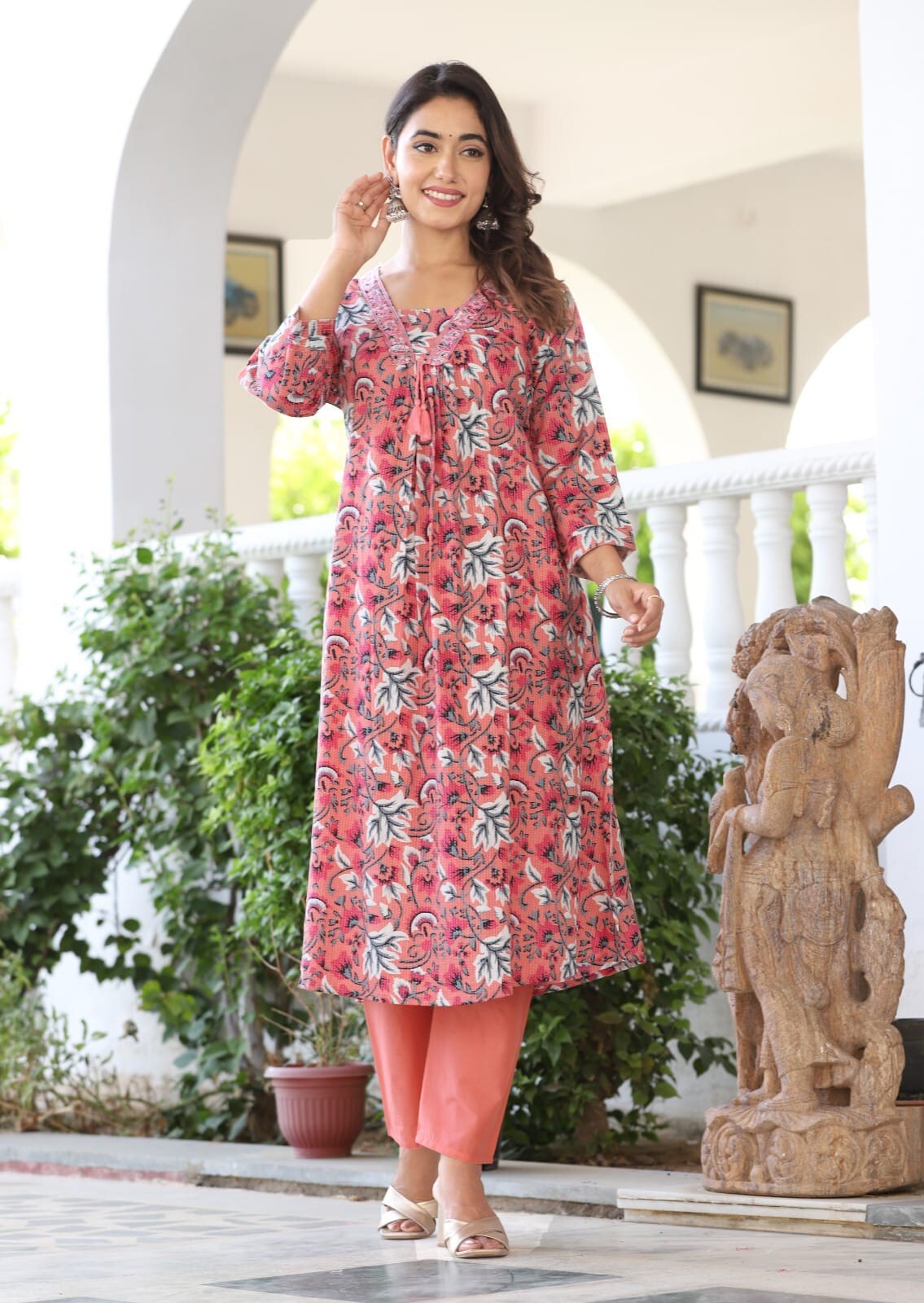 Pink floral kurta pant set for women, party wear, casual, outing, birthday.