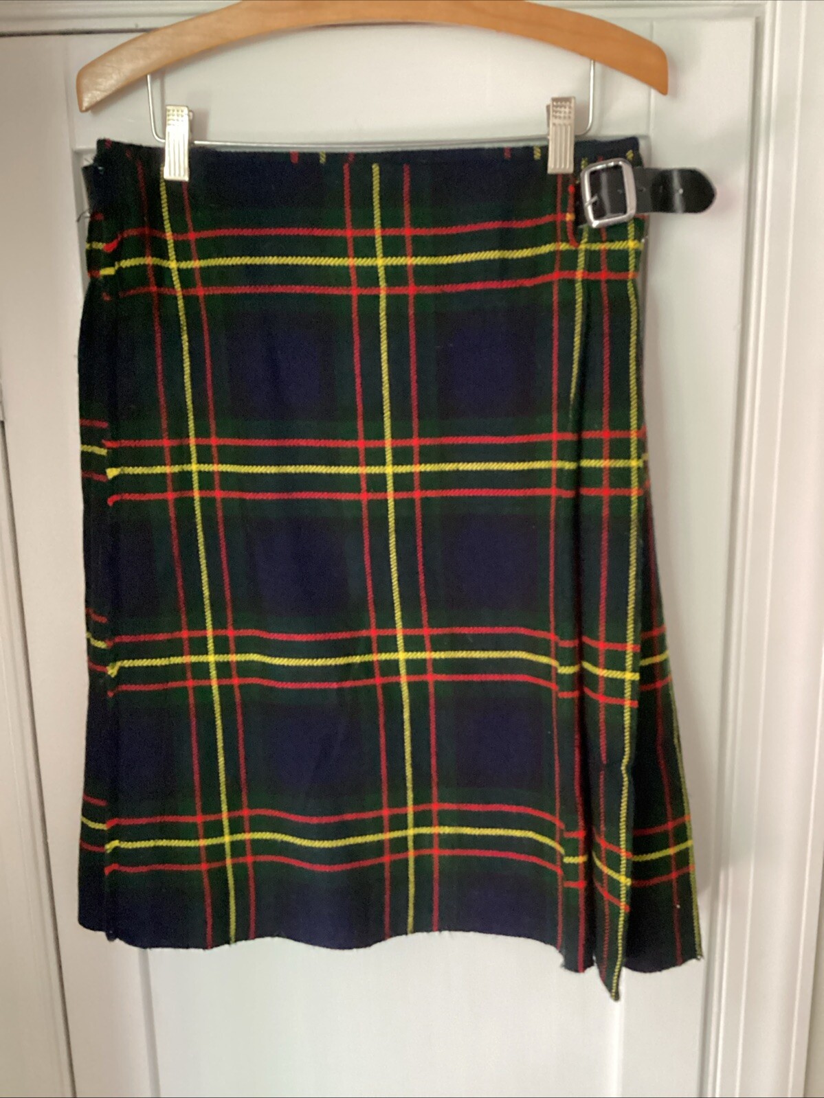 Scottish Design Tartan Kilt Size 30 Blue Green Scotland 100% Acrylic
