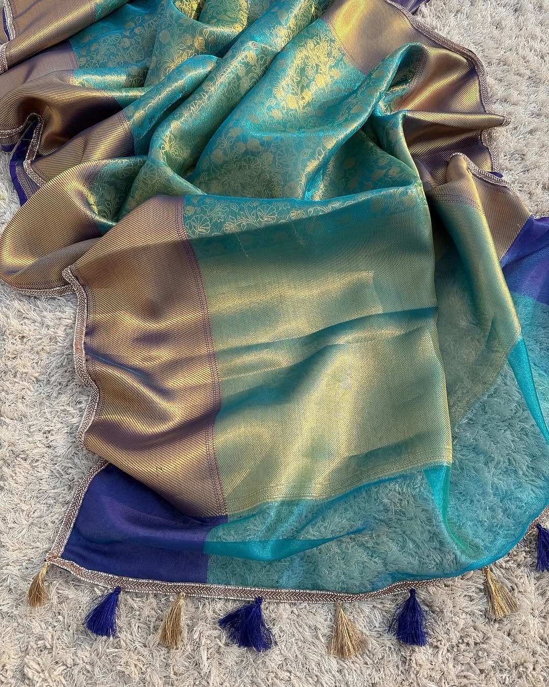 Designer Banarasi Kanchi Tissue Saree with Rich Weaving Pallu & Lace Border