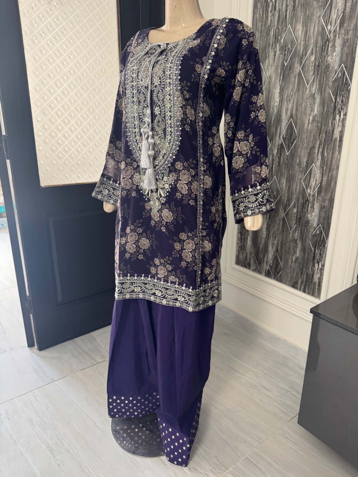 Pakistani Dark Purple Georgette Straight Shirt 3-PCS dress ,S