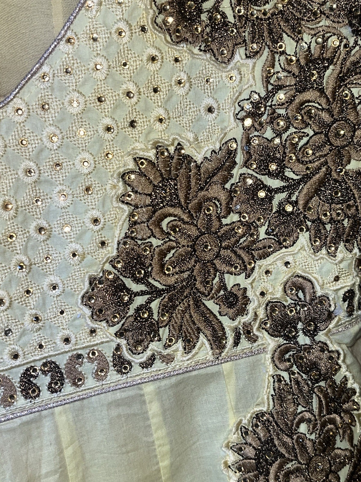 Indian BOLLYWOOD STYLE Yellow/Gold Embroidery Beads Appliqué Party Dress/Costume