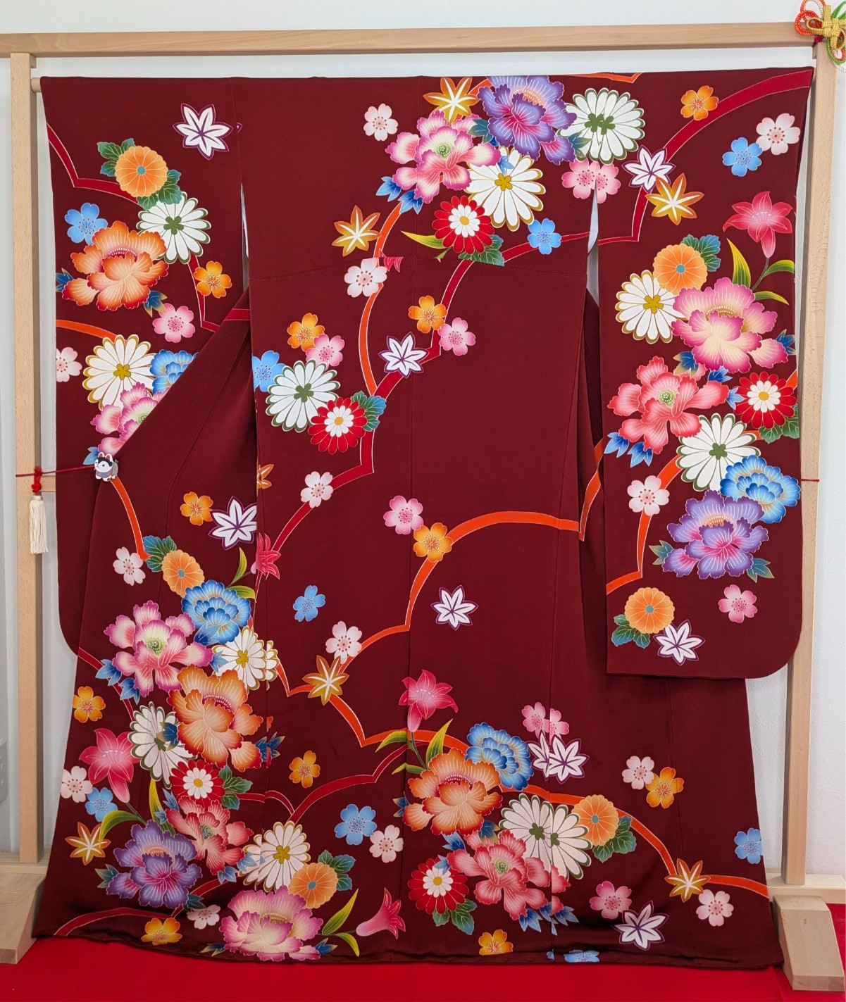 Japanese Kimono Silk Furisode Red Clouds Yuzen Colored Floral Big Oni-chirimen