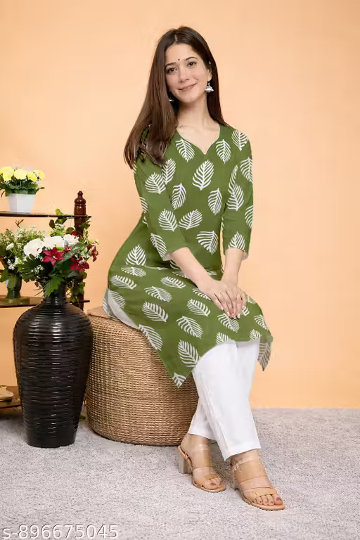 Women Leaf Printed Kurti Pant Set Green Ethnic Wear Straight Kurta Set Daily Wea
