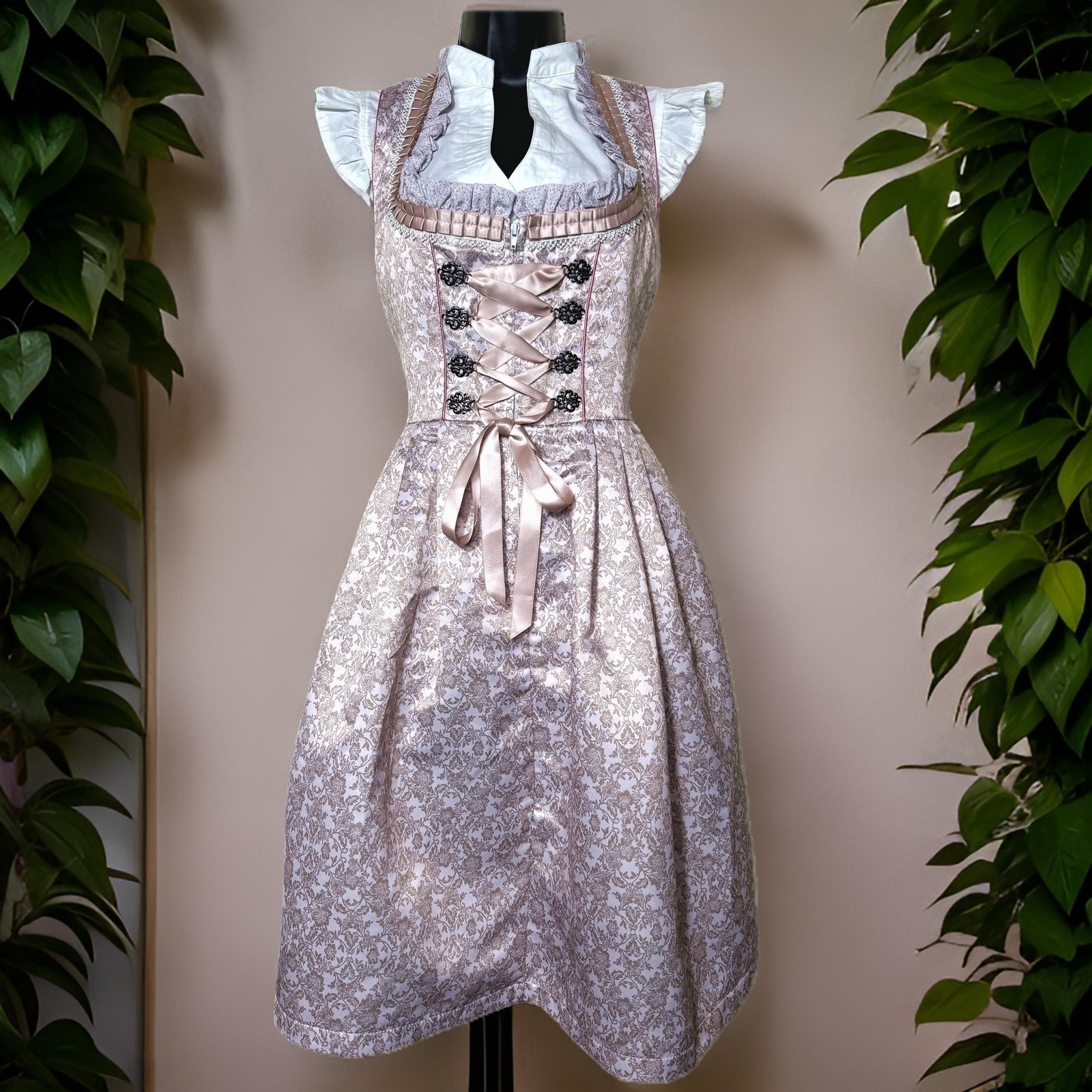 New Large Oktoberfest Lavender Purple Jacquard Dirndl Dress Bavarian German