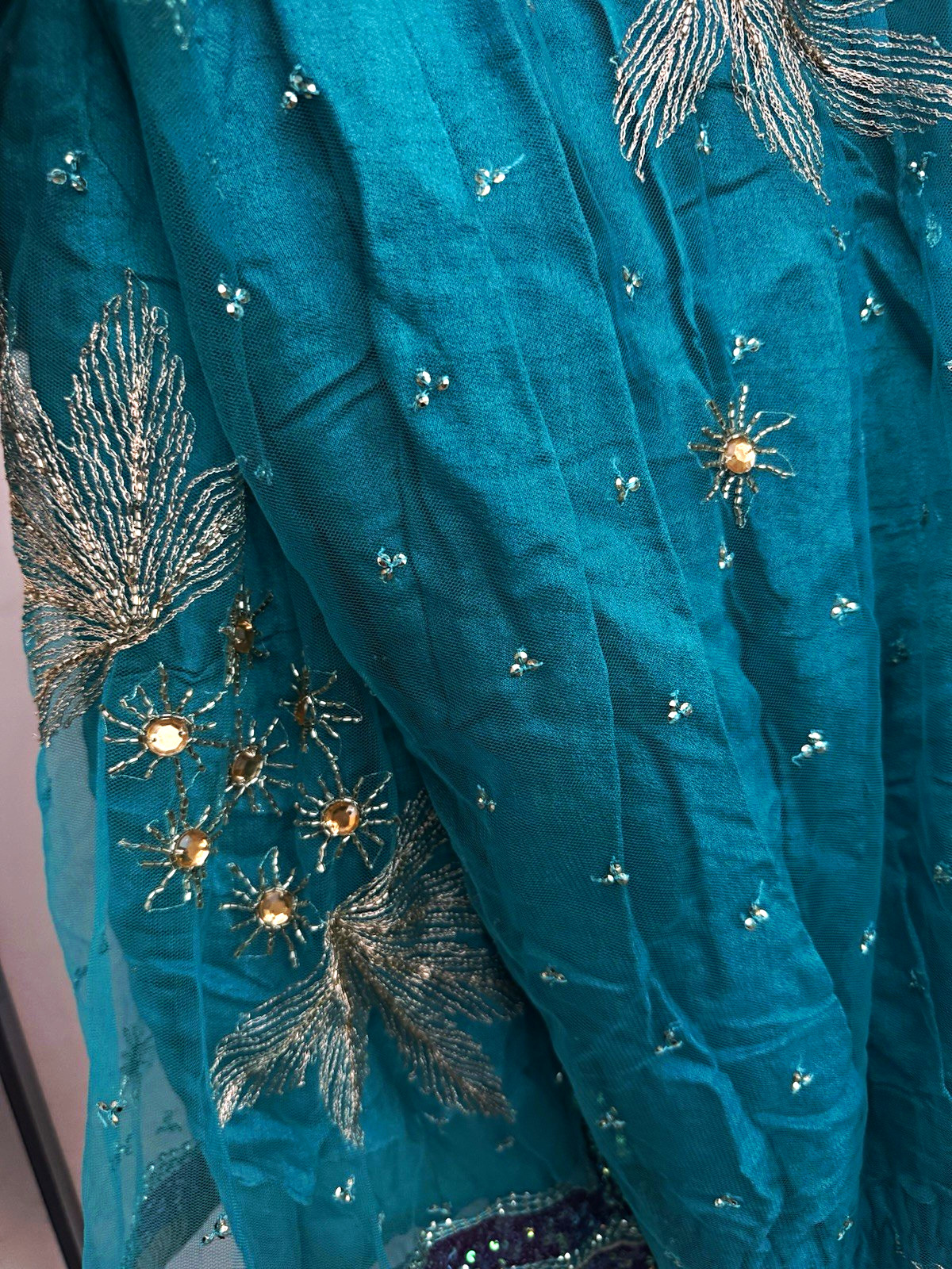Women’s Blue Choli Set M Embroidered Dupatta Sequin Border Silk Blend