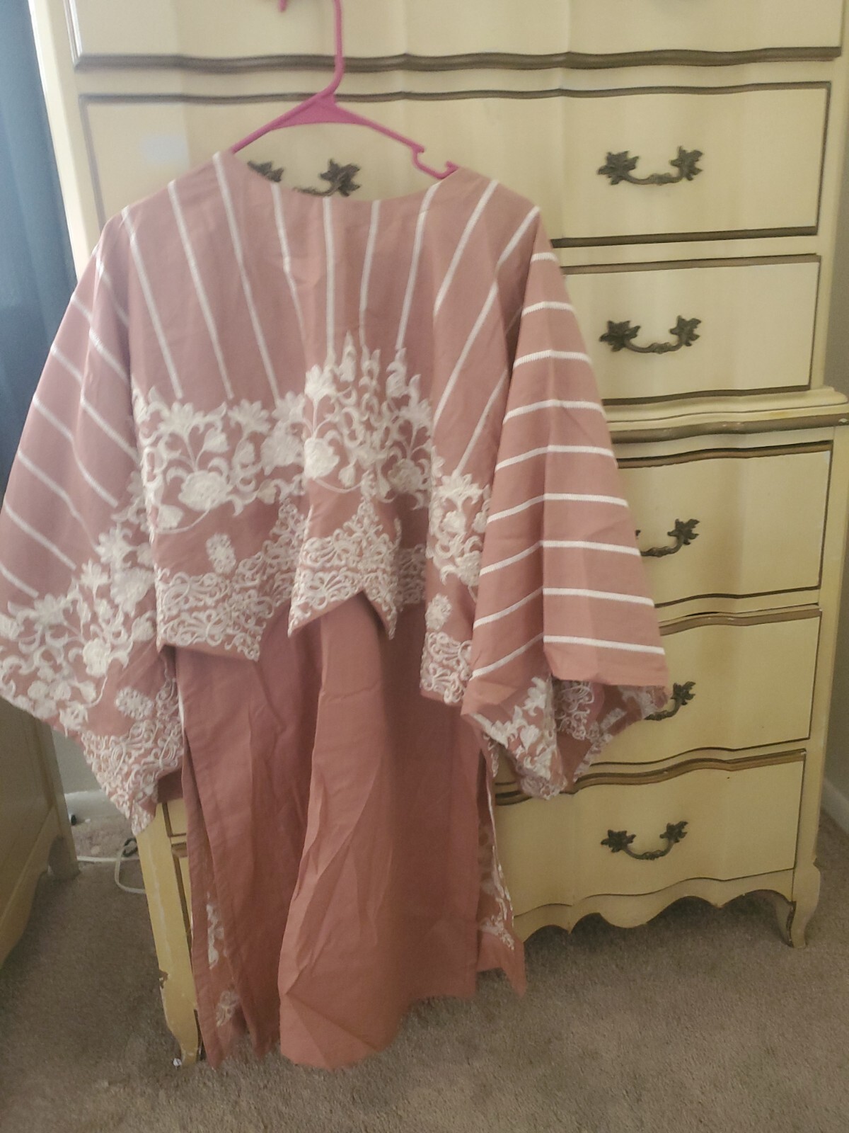 Pakistani Embroidered Lawn Shirt Size Medium Chest 40″ Length 38″
