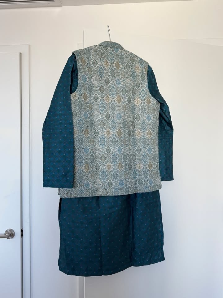 Indian Kurta for Wedding (size L/40) $250 online. Fit 5’9-6ft 160-180lbs