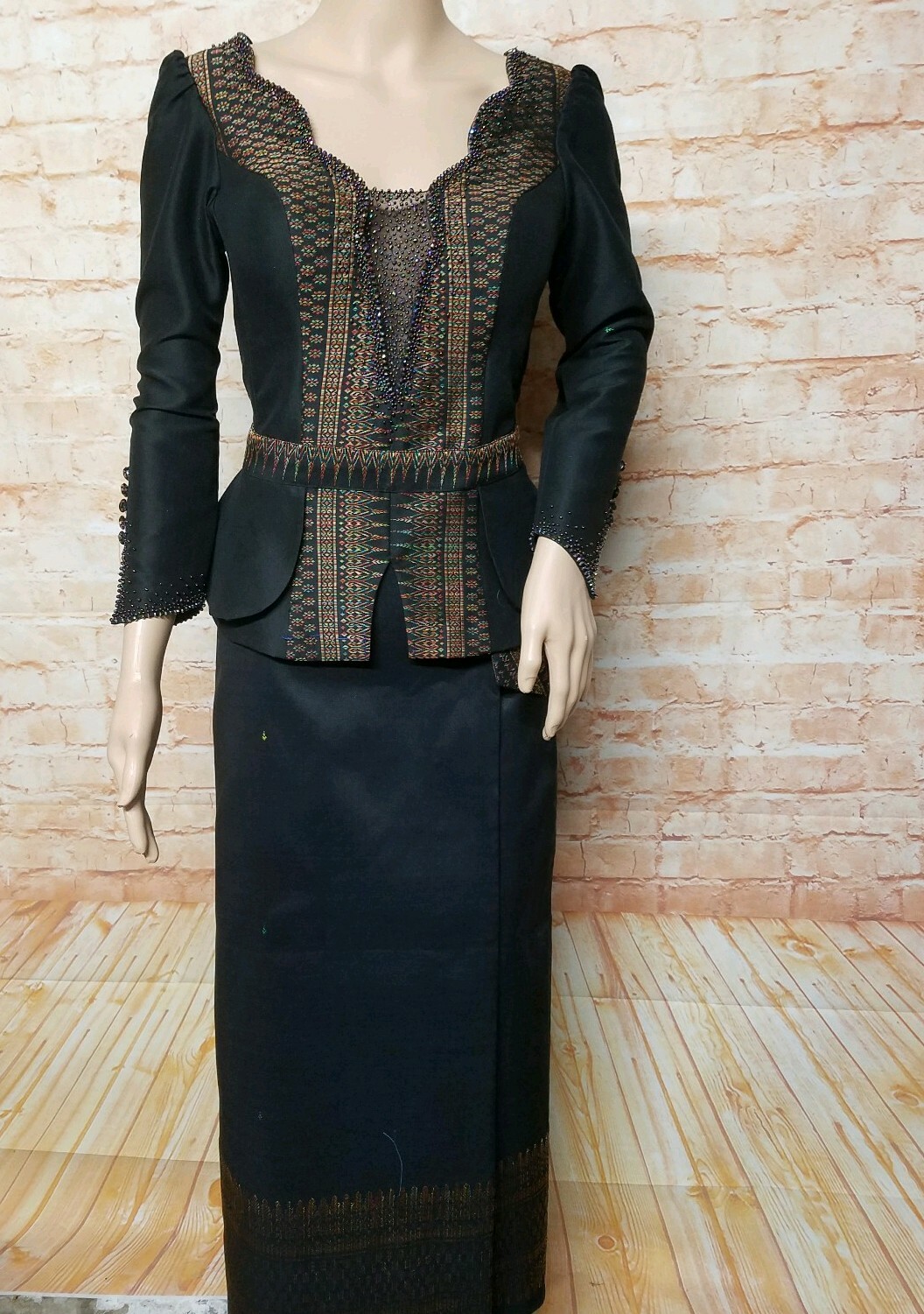Cambodia Khmer Traditional Out fit Women Size M Black Formal Seing Thai Sets