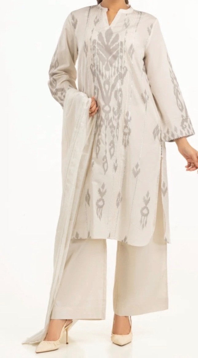 Pakistani 3Pc Jacquard Embellished suit for Women by Gul Ahmed in L size