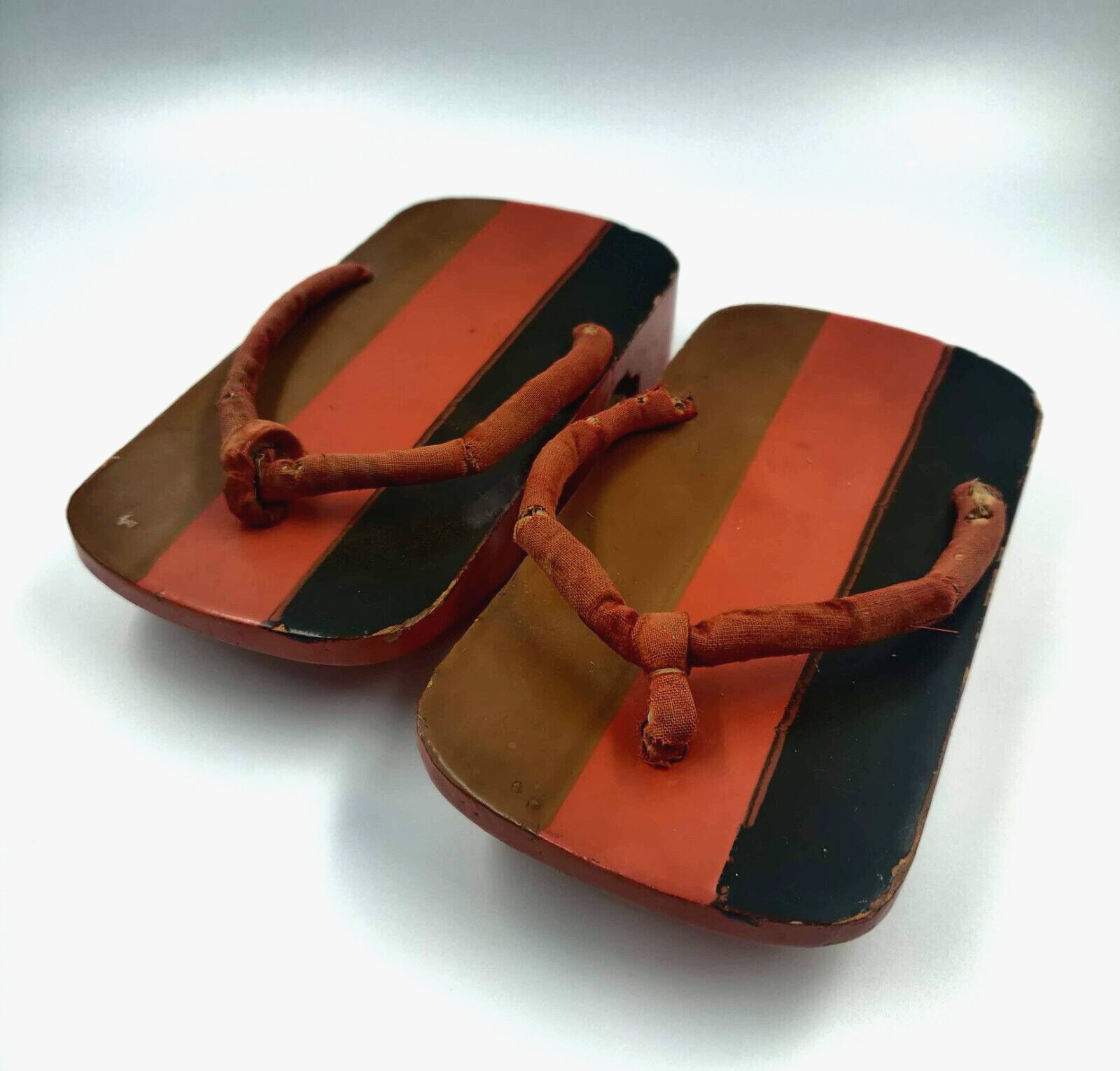 Vintage Japanese Wooden Geta Geisha Sandals Orange and Brown Lacquer Small