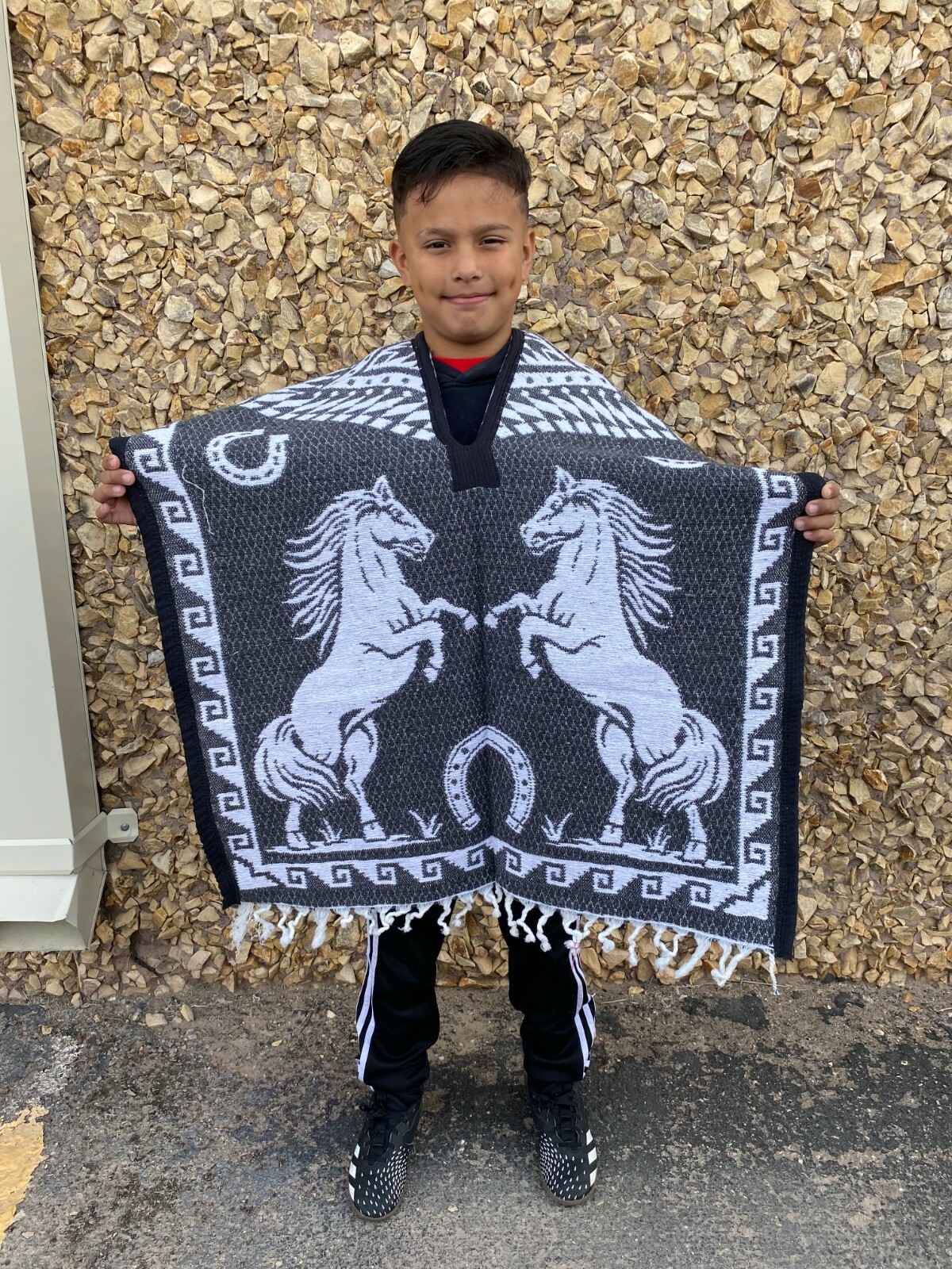 KIDS Poncho, Horses ,Costume ,Blanket Gaban , LIGHT GRAY & WHITE ,6-12 YEARS