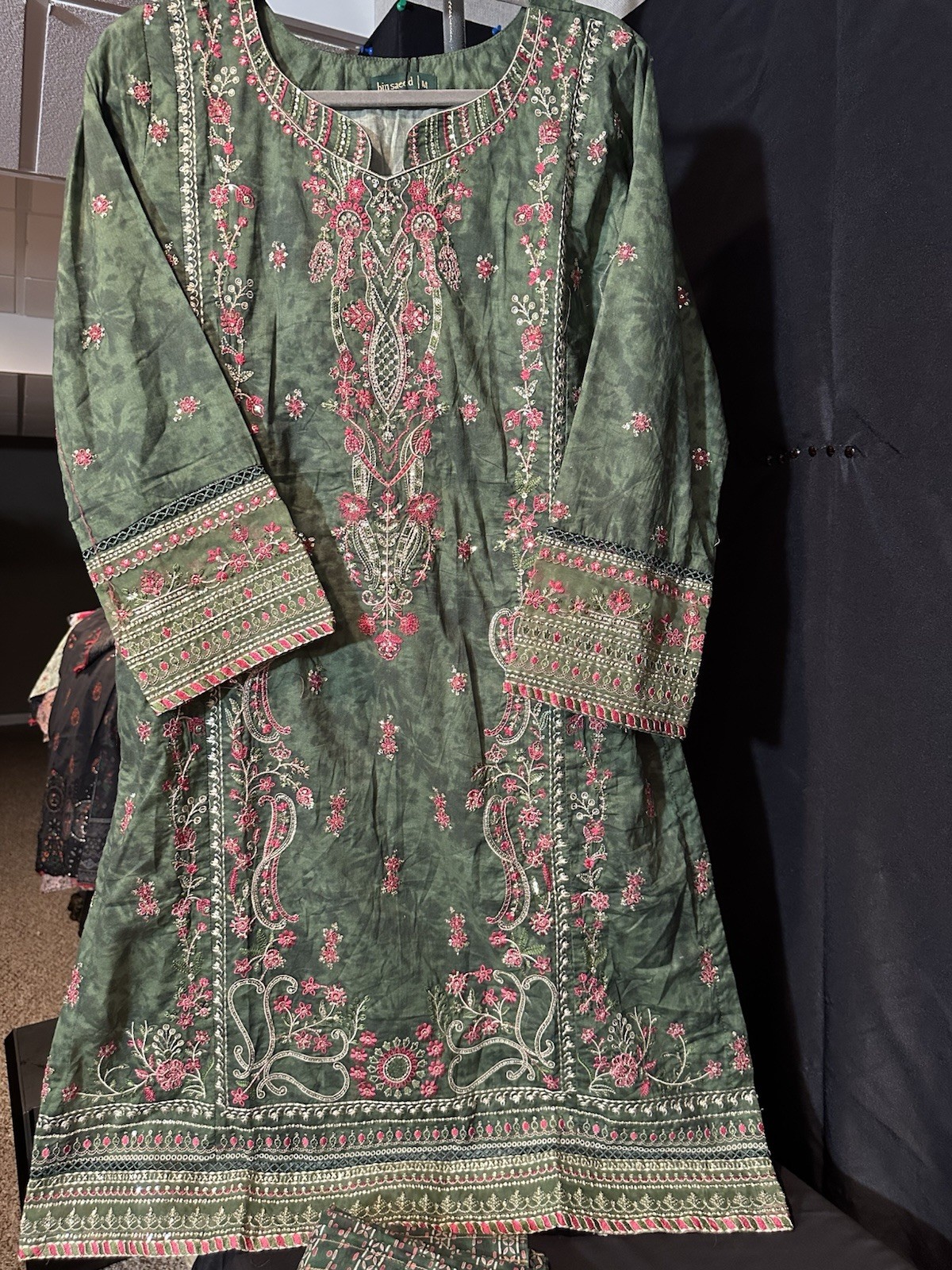 CLEARANCE ‼️ Bin Saeed Emb 3 Pc Suit – LAST ONE . Medium Size – $35