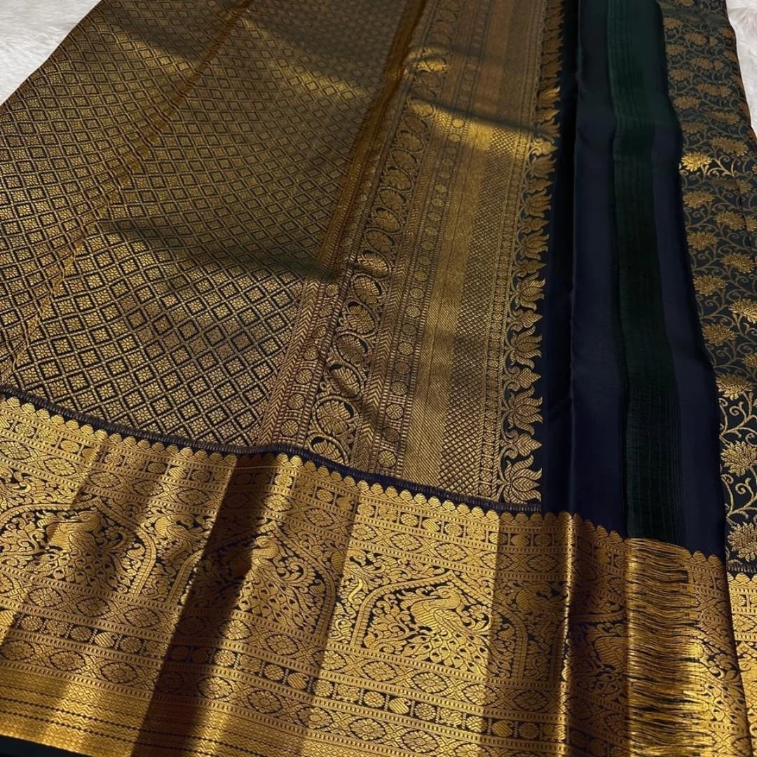 Exquisite Dark blue Silk Saree – Antique Gold Zari Traditional Peacock