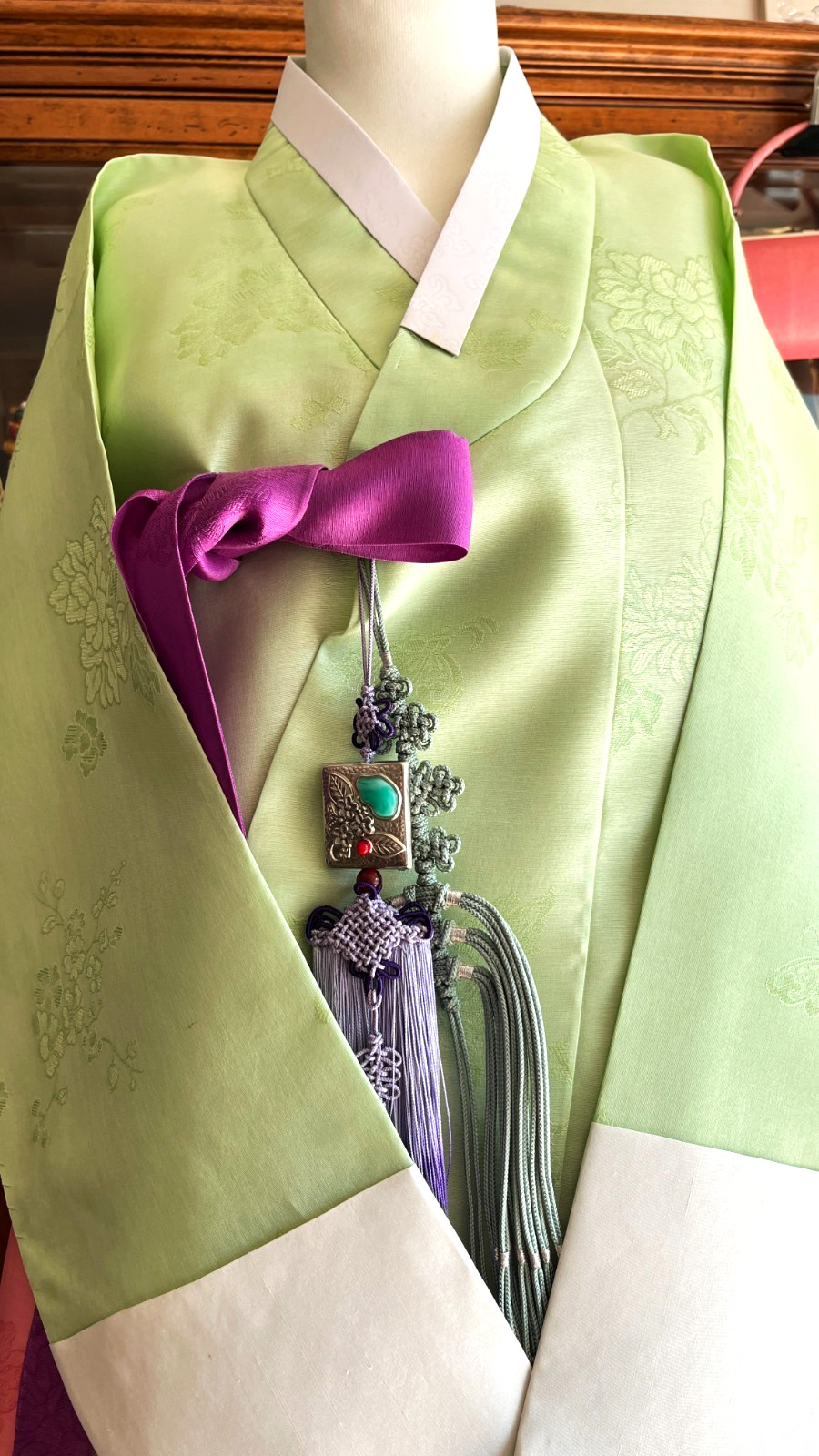 Korean Traditional Dress Dangui Hanbok Set-Green & Peach/Petticoat 2 Norigae Bag