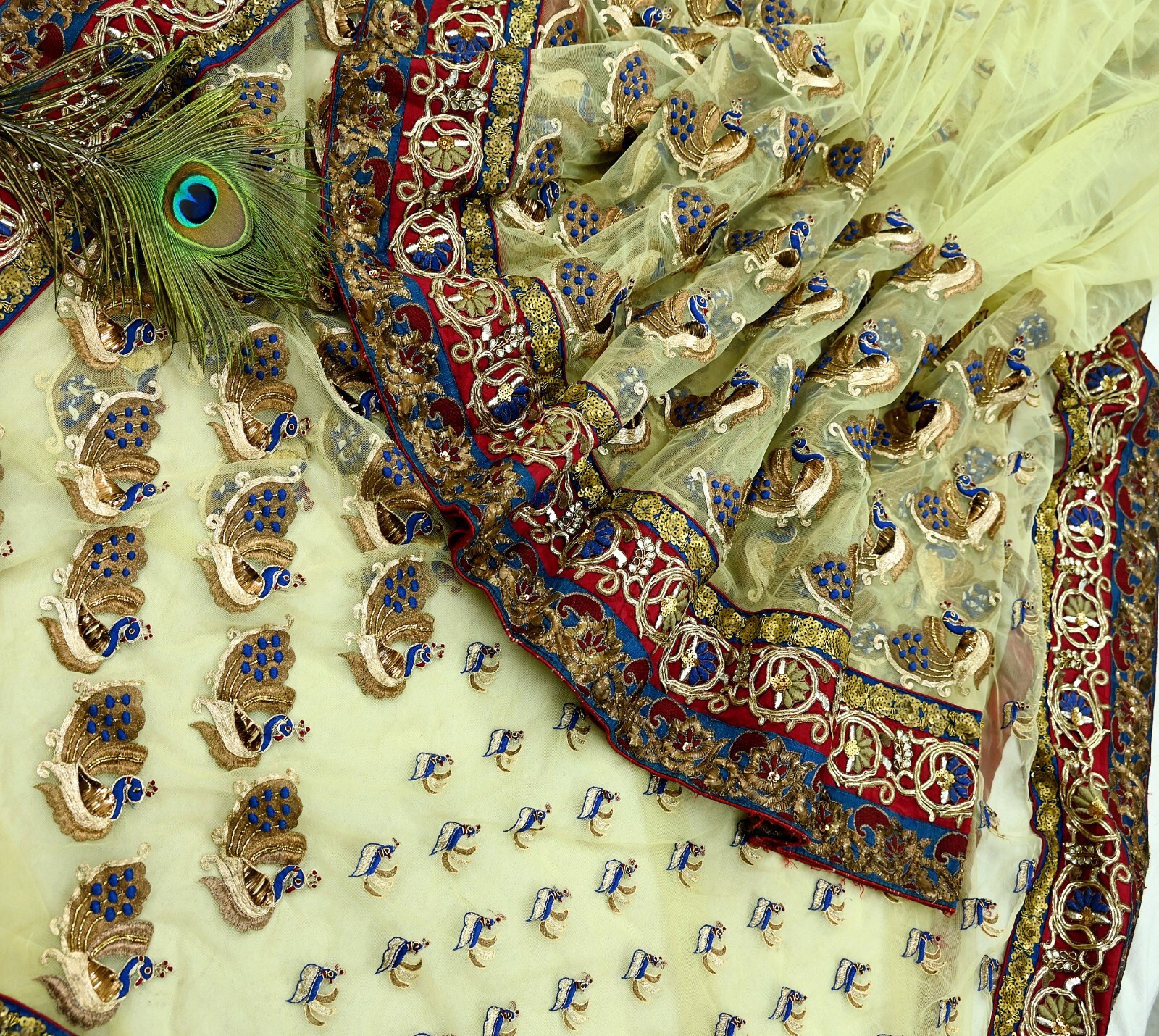 Indian Pre-owned Sari Ivory Net Hand Embroidered Anamika Khanna Designer Sarees