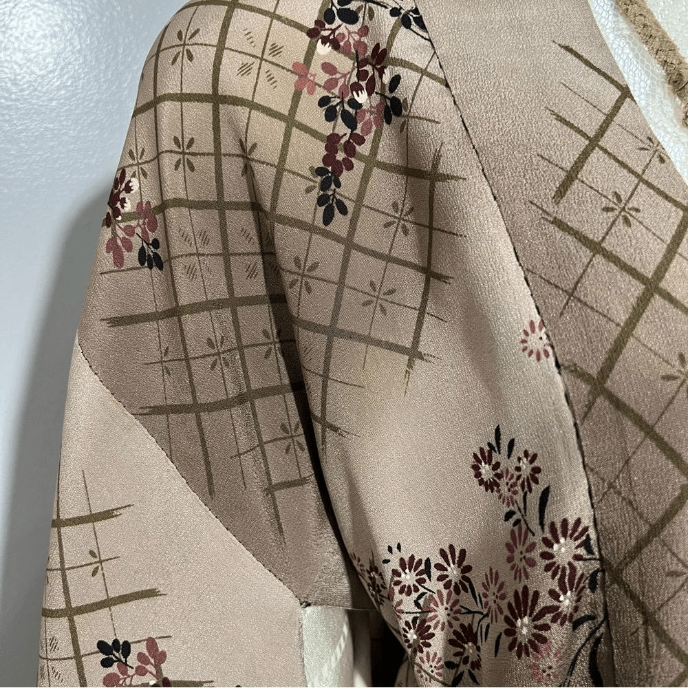 Antique Japanese Silk Hand Crafted Cherry Blossom Kimono – S/M