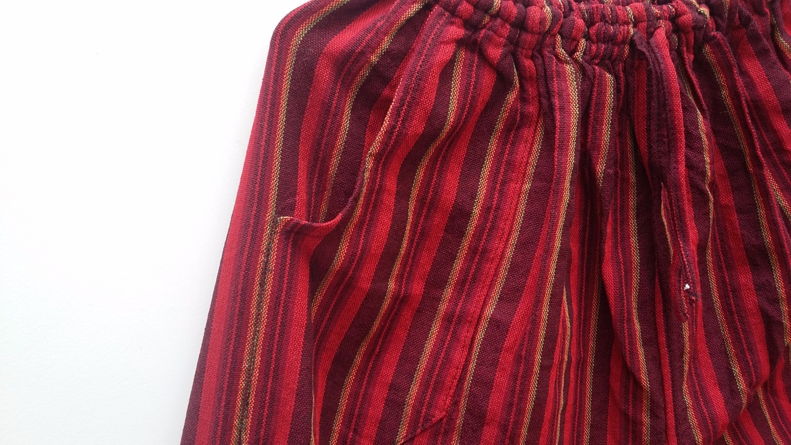 NEW HANDMADE BEACH/CASUAL RED PANTS SIZE MEDIUM WITH CARGO POCKETS