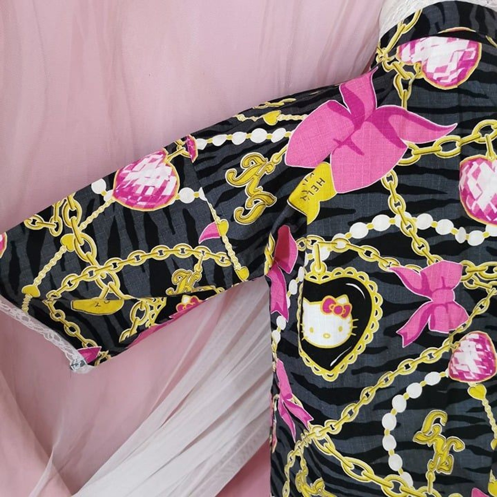 Hello Kitty Outfit Size Small Rare Black/Pink Lace Chains Ribbon Top Shorts Set