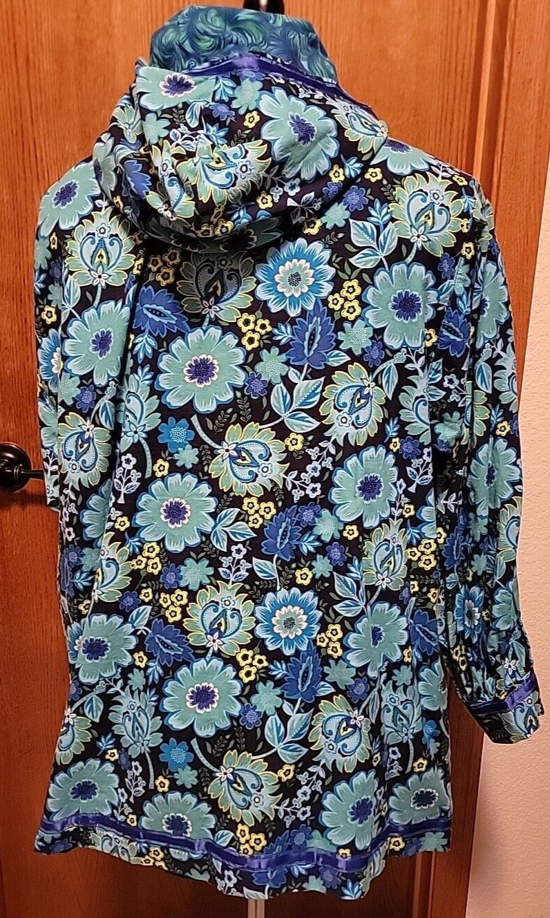 Alaska Native Kuspuk – Lined Hood / Front Pocket / 1/4 Zipper Size XL
