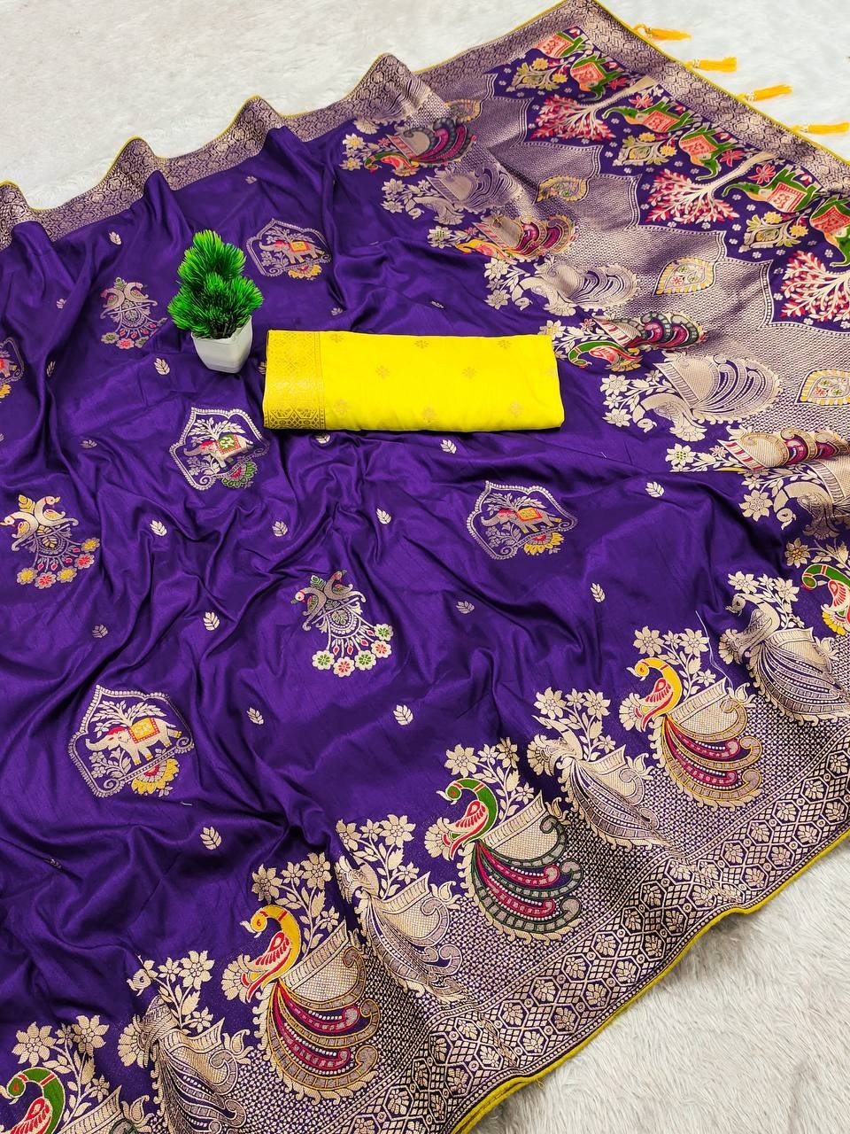 New Arrival Viscose Dolla Silk Saree With Blouse For Wedding & Party Wear