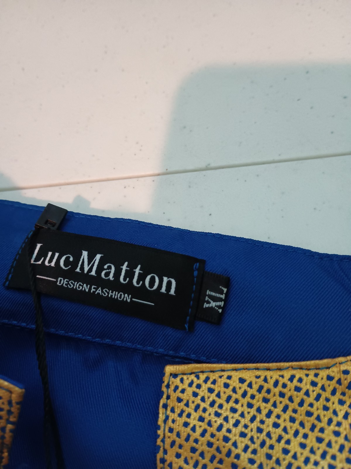LucMatton Men’s X-Large Long Sleeve Royal Blue and Gold Print Traditional Tunic