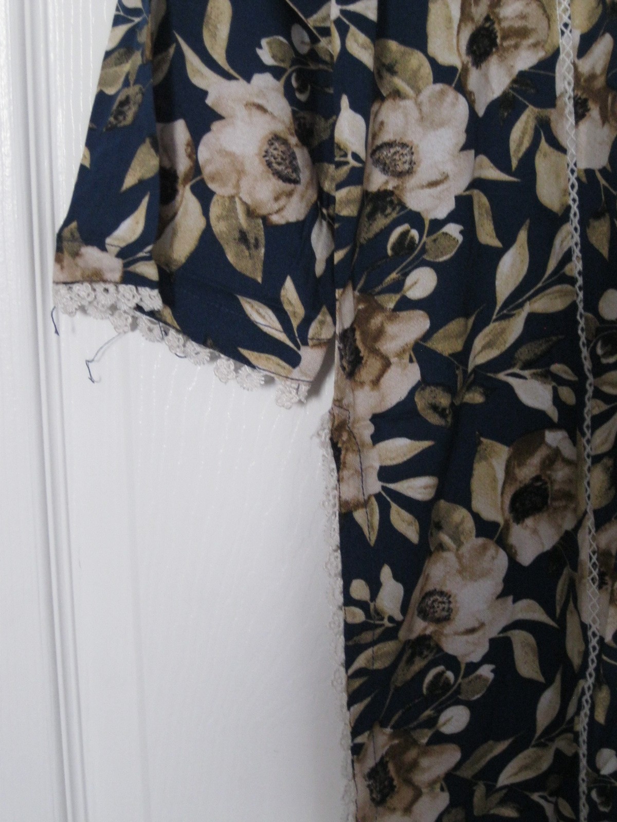 New 2 Pc Pakistani Print Lawn Kurti Trousers Suit Scalloped Trim Navy Size L