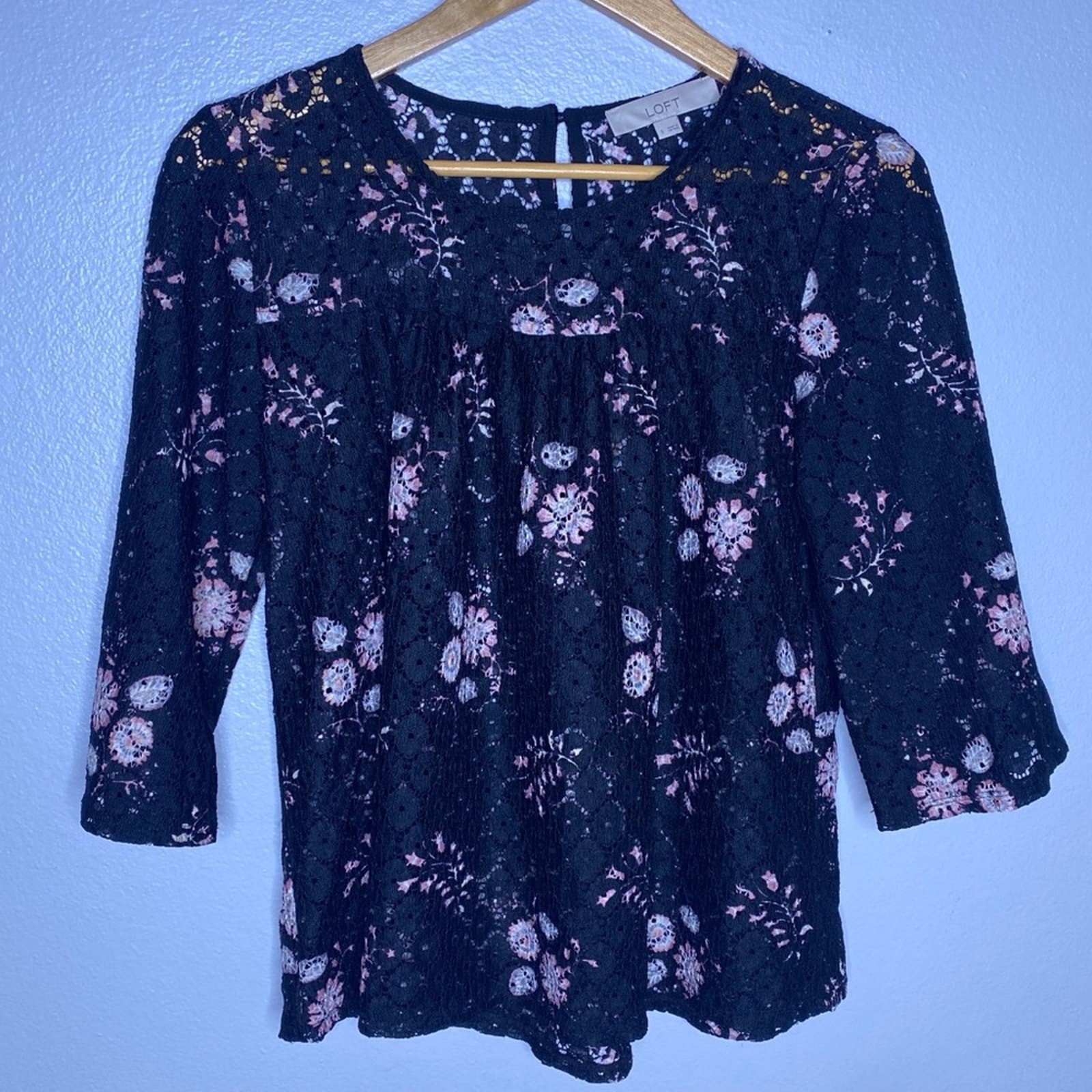 Loft Black Lace Floral Top Sz Small