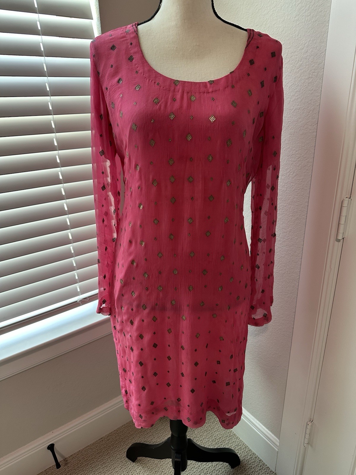 Designer Pakistani luxury collection. Size medium to large Worn Just Ones