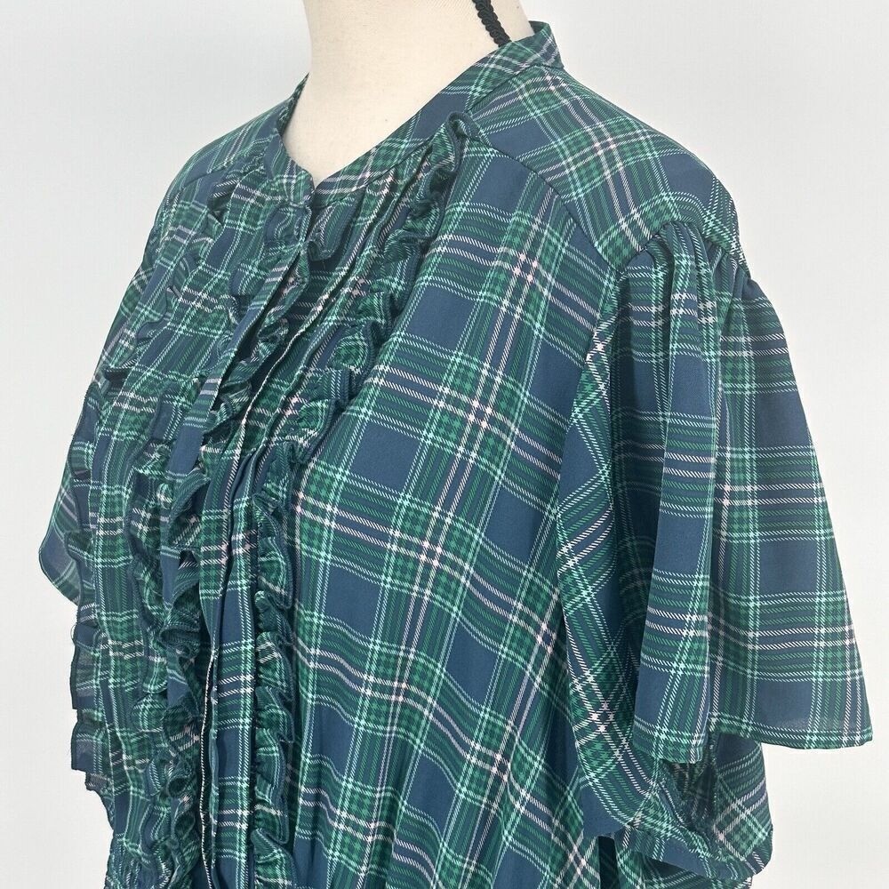 Torrid Womens Size 2 Green Plaid Ruffle Button Front Blouse Short Sleeve