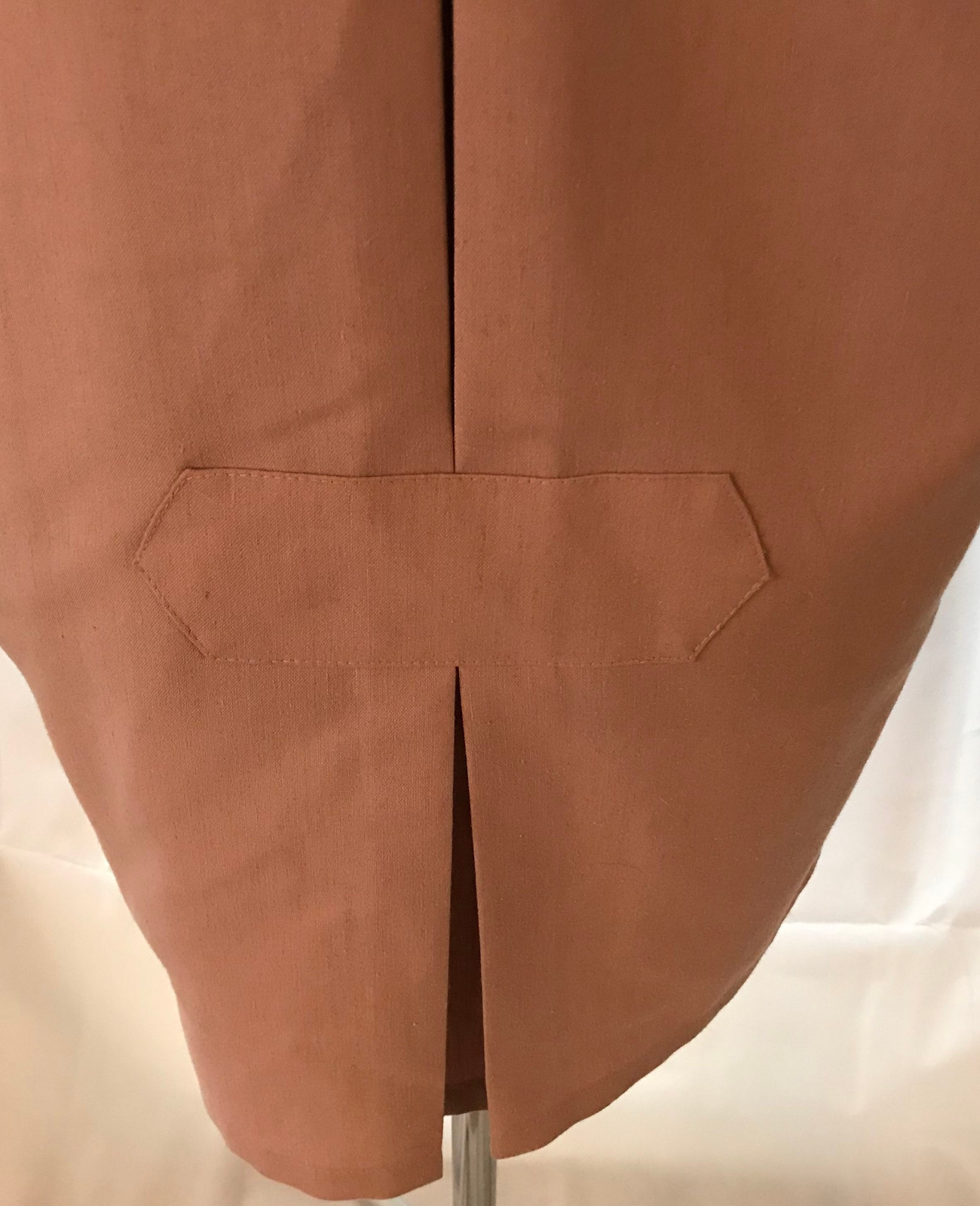 Rose Colored Women’s Blazer Jacket Size 46 Button with Gold Colored Brooch
