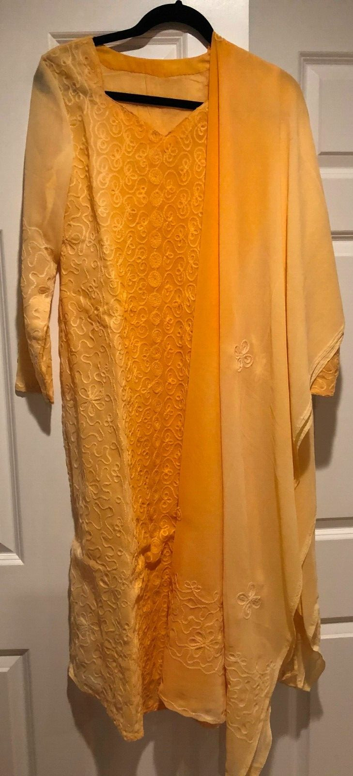 Peach Shaded Georgette Salwar Kurta Dupatta with Wool Embroidery Size 34 S