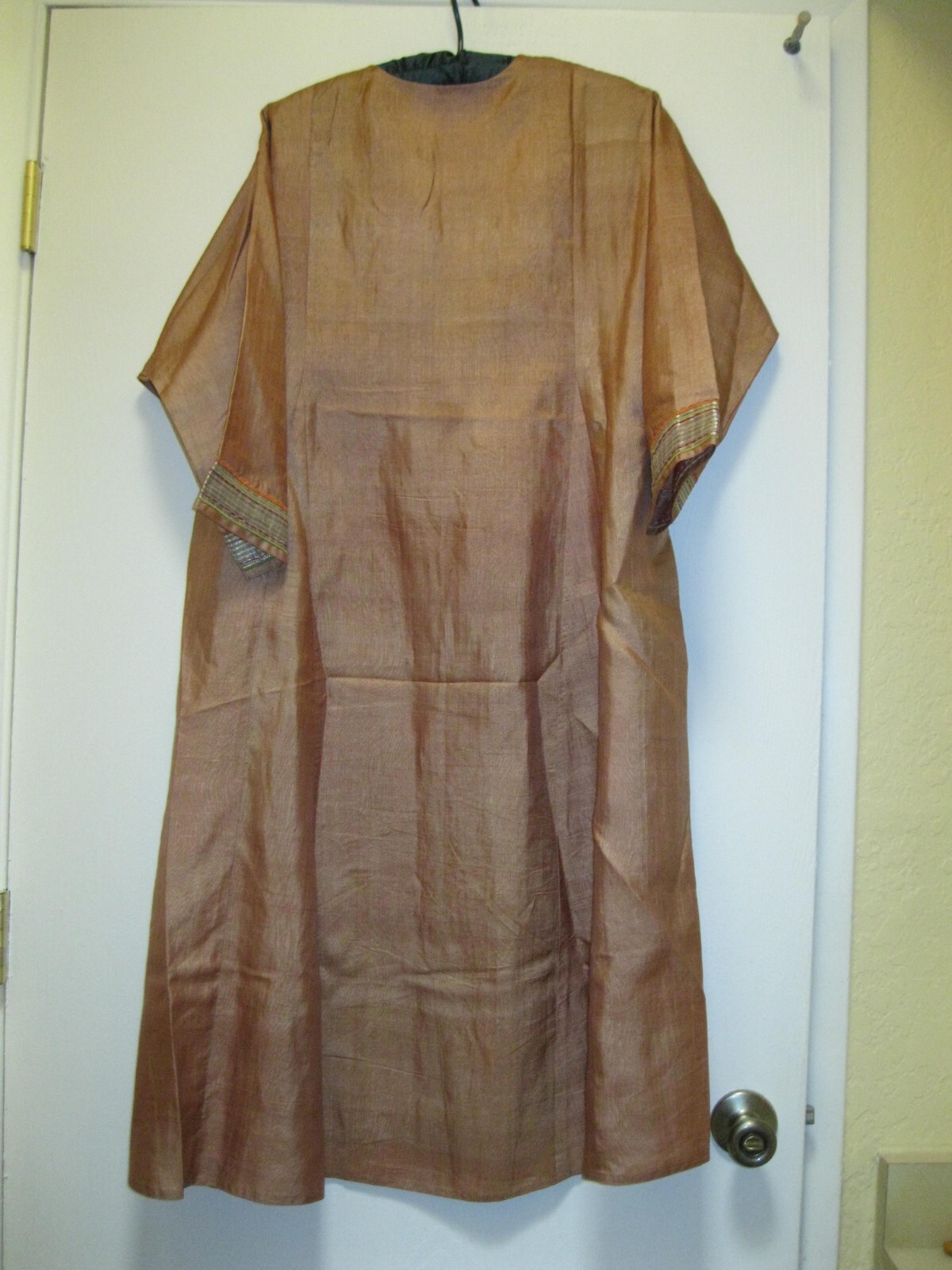 INDIA, SILK GARMENT SZ. M., MANGO COLORED W/ GOLD THREAD FRONT, 3/4 SLEEVES